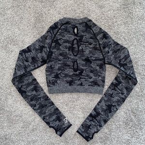 Gymshark camo long sleeve crop top